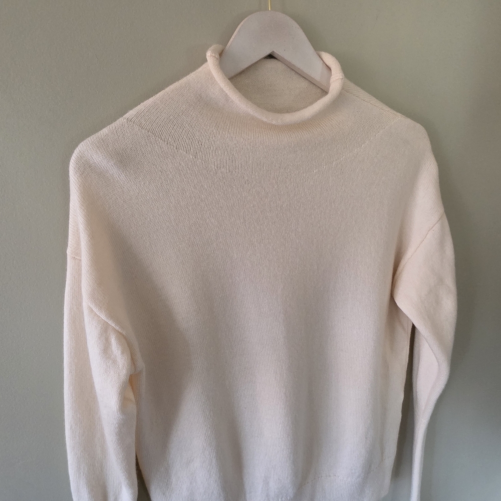 Wilfred S Modern Contemporary Minimalist Soft Girl Mock Neck Merino Wool Sweater - Picture 5 of 16